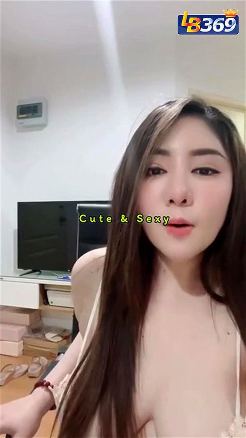 ภาพตัวอย่าง คลิปเอ็มไลฟ์น้องพริกงานดี สาวสวยหุ่นเด็ด เงี่ยนจัดซอยไม่ยั้ง