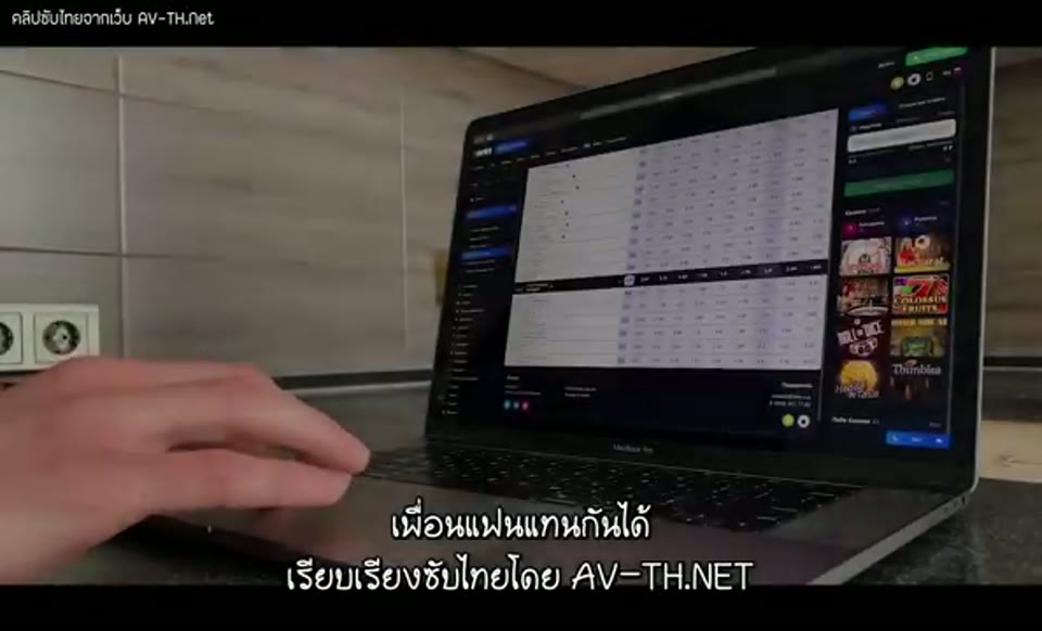 ภาพตัวอย่าง อีวาเอลฟี่โดนเพื่อนแฟนแทนกันได้ เย็ดสลับกันครางเสียวลั่น นมใหญ่เด้ง